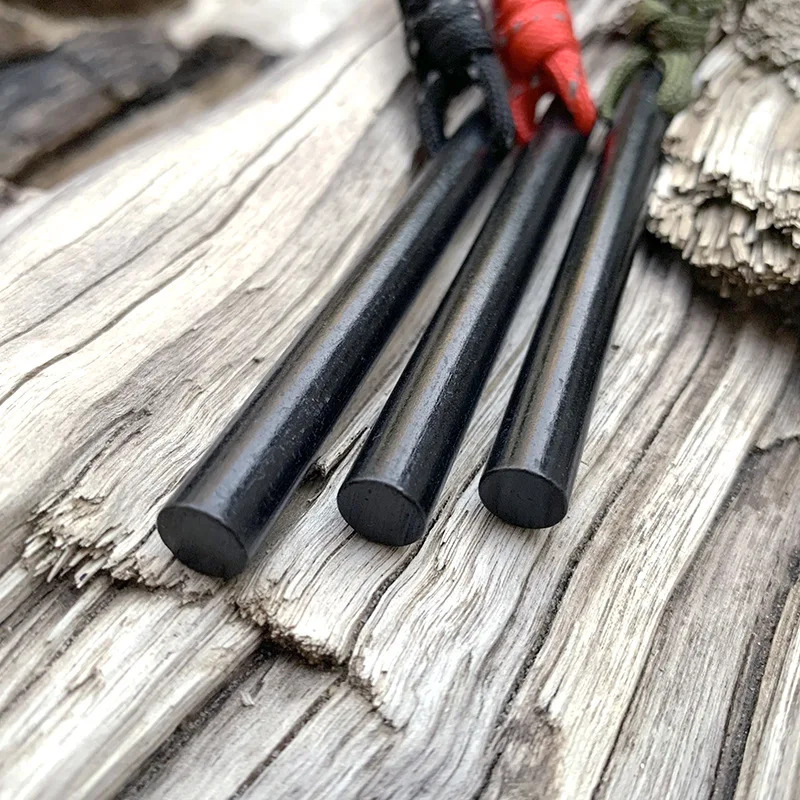 Urządzenie EDC 3-w-1 Bear Gryl – Ferro Rod Striker recenzja i cena